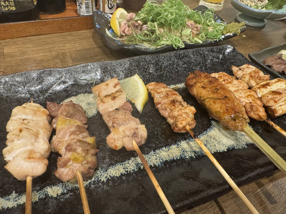 caquarp's tweet photo. 嫁と毎週金曜恒例の居酒屋🍗 https://t.co/LTX2pOUgdX