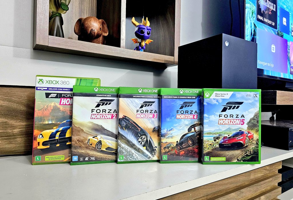 heyhey_leo's tweet photo. Fechei finalmente a coleção nacional de mídia física de Forza Horizon!
Agora preciso arrumar um jeito de ter o 6 https://t.co/rXEM0b1EJO