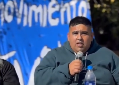 AbigailLuna__'s tweet photo. Una mujer denuncia que Nicolás Lemos, líder del Movimiento Evita en José C. Paz, la golpeó y amenazó. ¿Saldrán a defenderlo a este también? ¿O será que son "dinámicas emocionales" que está intentando controlar? https://t.co/B7i1tTm1p0