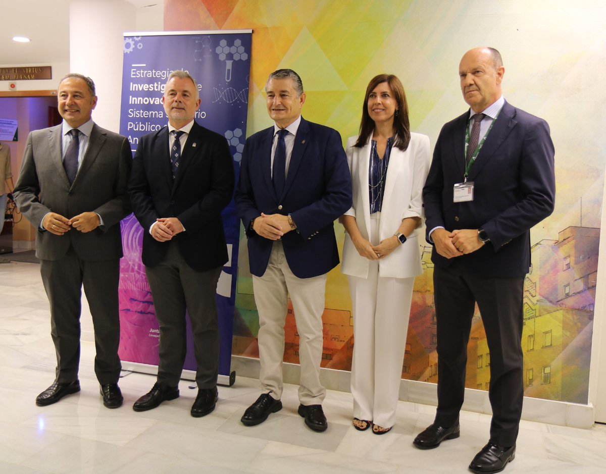 HospitalUVRocio's tweet photo. ���💯El Hospital Doctor Muñoz Cariñanos albergará un Polo de Innovación en Salud  que integrará simulación clínica avanzada, aplicación de nuevas tecnologías e IA.

#SomosHUVR 
https://t.co/ZxRoTx406d https://t.co/OA3mdnlhxH