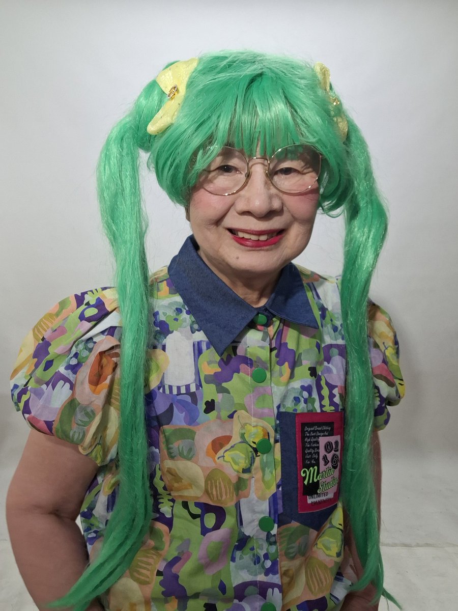 ota_yasuko's tweet photo. 令和8年7月3日(金)ウインブルドンやワールドカップのサッカーを見ていたら朝の6時になった！
9時に目覚めて40分過ぎの寝屋川市シャトルバスにのって、社交ダンス。
午前中は何回か踊ったのだけど、昼ご飯食べたら、いびきかいて3時迄寝ていた～‼️
覚える気をがないからだよね～‼️
ぽこちゃを始めます🎵 https://t.co/MzEDaKFUPj