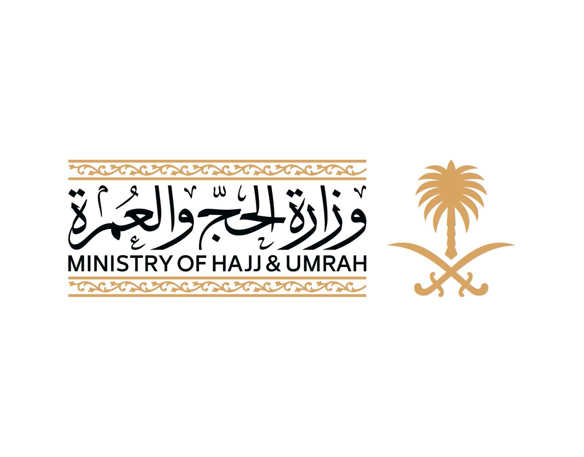 bdr_sabiq's tweet photo. عدة اسئلة تجوب في بال مجتمع #الحج وتحديداً المهتمين بالحصول على فرصة ( رئيس مركز )..
وتحتاج إجابة وايضاح من قبل مقام #وزارة_الحج_والعمرة والتي تعودنا منها على الشفافية في اقصى درجاتها..

- كيف يتم المطالبة من شركات تقديم الخدمة للحجاج بالرفع بأسماء رؤساء مراكزها بتاريخ ٢/١ وقبل تعاقد الشركات وبالتالي عدم تحديد الجنسيات ولا حتى المكافئات..؟؟!!

- كيف يتم تسجيل اسم رئيس المركز لشركة ما وبالتالي حجبه عن جميع الشركات الاخرى..؟ فماذا لو لم تتعاقد هذه الشركة مع حجاج..؟! ماذا سيكون مصير الرؤساء وفرقهم حينها..؟! وحتى ان تعاقدت الشركة وكانت العرض المقدم منها للرئيس اضعف من عروض باقي الشركات..؟! من سيعوض رؤساء المراكز وفرقهم عن الفرص التي ضاعت عليهم..؟!

- مالجدوى المأمولة من رفع اسماء رؤساء المراكز من قبل الشركات قبل انهاء تعاقداتها..؟!

- هل اصبح رؤساء المراكز وفرقهم هم الحلقة الاضعف من خلال ترك المجال للشركات بوضعهم في الأمر الواقع بعد رفع اسمائهم واحتكارها ، ثم اجبارهم على العمل مع جنسية معينة و بمكافئات معينة لهم ولفرق عملهم وبسياسة معينة وإما ضاع عليكم الموسم..؟!

- هل تم مصادرة حق ( رئيس المركز ) في اختيار العرض الافضل المقدم له من قبل الشركات عن طريق احتكار إسمه لشركة ما قبل ان يعرف جنسية الحجاج و مقدار المكافئة وسياسة الشركة مع مراكزها..؟!

اسئلة جلبتها من مجتمع #الحج والمهتمين بفرص رئاسة المراكز وفرقهم لاضعها بين يديكم الكريمة والتي اثق تمام الثقة ان إجاباتها ستحضر بكل شفافية ووضوح كما تعودنا منكم حفظكم الباري..

@HajMinistry 
@tfrabiah 
@asmashat 
@EngrEyad 
@MoHU_SP