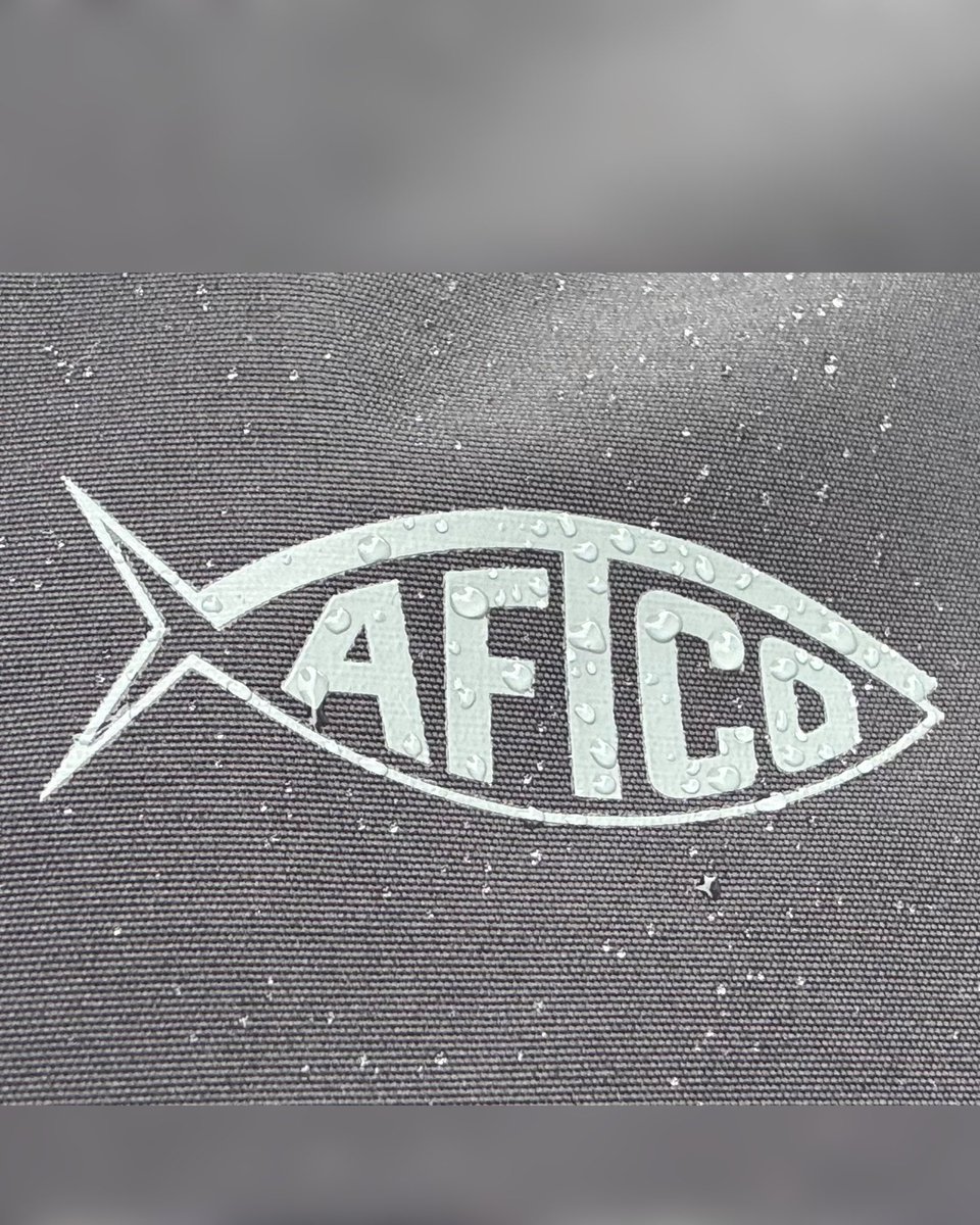 UNDERWATER_ACT's tweet photo. アフコ  AFTCOのお話。

あまり知られていないと思いますが、
アフコ製品はJB/NBCオフィシャルスポンサーのサンラインから発売されているので、
JB/NBC選手の誰でも着用する事が出来ます！
（JB本部に確認済み）

レインウェアを含む様々なオシャレなアイテムをリリースしているので、是非チェックしてください‼︎

ただ、サイズがアメリカンサイズで表記より大きいので、ワンサイズ小さめの物をオススメします!

新しく購入したアフコのジャケットを着て大会に参加したら、
何も示し合わせていないのに、同級生の阿部和真が私より全身アフコ着てて笑った😂
記念に写真撮ってもらいました📸

私は身長約170cmでXSサイズを着用しています。
丈は丁度いいですが、ウエストはギリギリです。
阿部和真は身長約173cmでSサイズを着用しています。
参考にしていただければ幸いです！

#サンライン #アフコ #aftco #pr