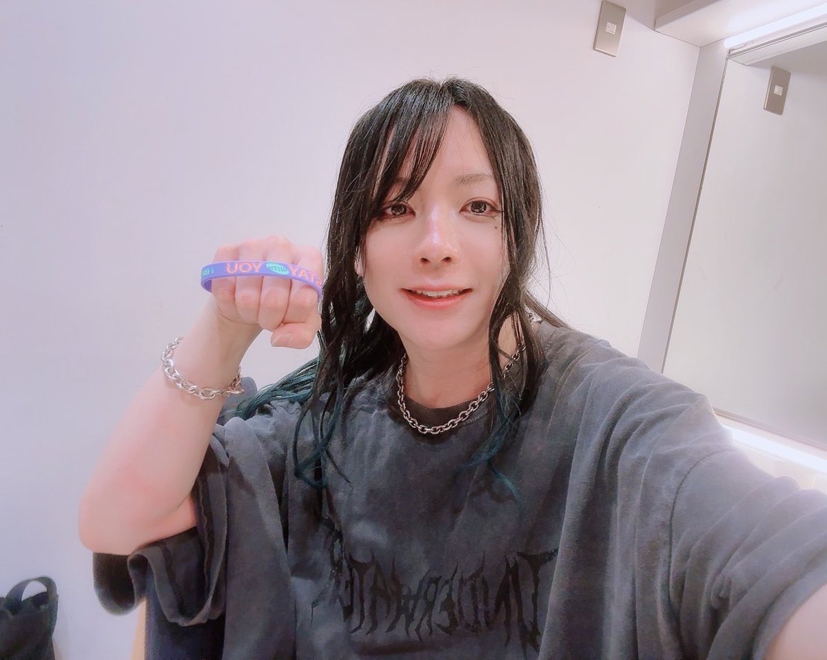 asc_gt's tweet photo. チコハニi BEST tour 2026 -STAY WITH YOU-
初日、六本木ありがとーーー！✌️

初っ端からみんなめちゃくちゃ声出てて最高のスタートダッシュできたよ👍👍
この熱を皆でどんどん大きくして駆け抜けていくぞ🔥

お片付けしてたら集合写真写り損ねたから自分で足しました😭😭

#チコハニ
#チコハニ_iBESTtour