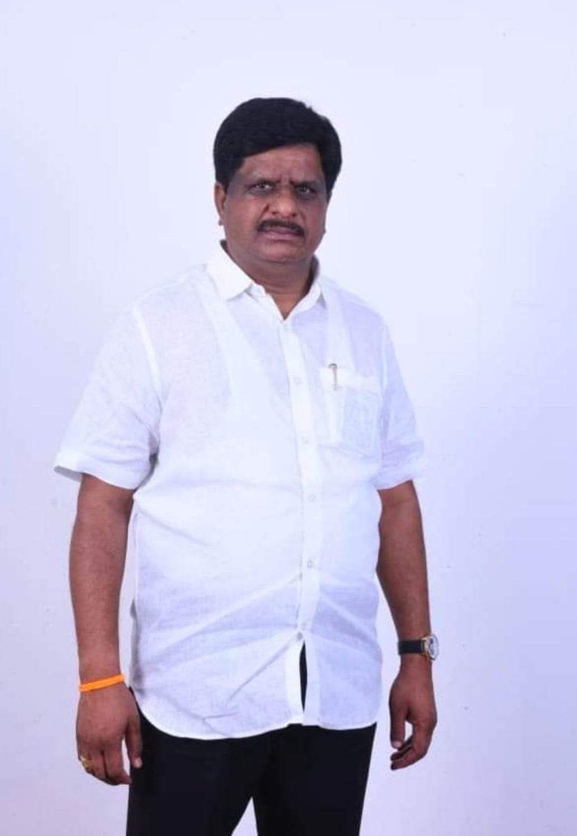 kattappagari's tweet photo. ఈ రోజు శింగనమల నియోజకవర్గం  బుక్కరాయసముద్రం  మండలం  స్వాగ్రామం సిద్దారంపురంలో   మొహరం   వేడుకలకు  ₹15000/- రూపాయలు అందజేసిన మాజీ @JaiTDP రాష్ట్ర కార్యనిర్వాహక కార్యదర్శి కాటప్పగారి రామలింగారెడ్డి ఈ కార్యక్రమంలో గ్రామ పెద్దలు మరియు టీడీపీ నాయకులు, కార్యకర్తలు పాల్గొన్నారు. https://t.co/AvTjPzgFjM