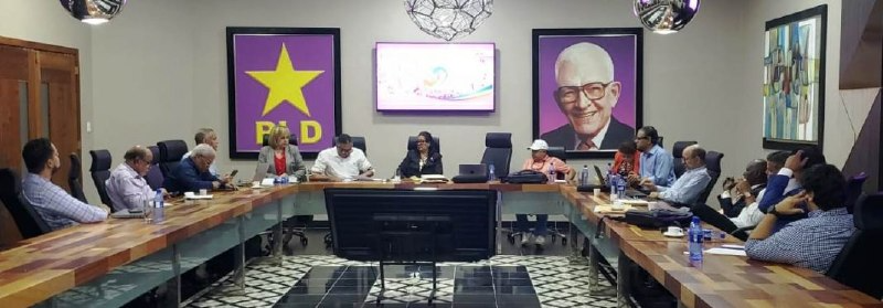 sondeolatinord's tweet photo. 🦅 #FortalecimientoPolítico | PLD dispone estructurar comisiones de consulta en provincias para fortalecer la organización 📋
✨ #Noticias_RD #PLD #PolíticaRD #Provincias #Organización 🚨 #Noticias_RD #Sondeolatinord #News
📖 Ver Articulo: 🔗 https://t.co/1Hzqz9j3IK https://t.co/goZ0Akhyqt