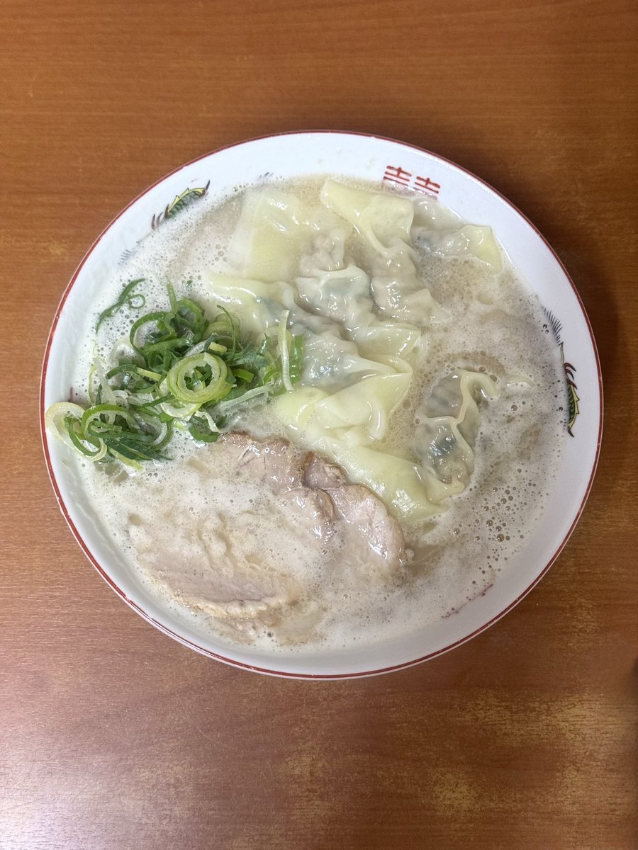 ramenonma's tweet photo. なんと投稿が1ヶ月もあいてしまった。❗️

みんな❗️久しぶり😀✨

久しぶりだけに穴場の投稿。

誕生日も終わったし、そろそろラーメン食べるぜ🍜

 博多ラーメン めんとく屋
〒810-0011 
福岡県福岡市中央区高砂２丁目１１−５

092-524-4147

#めんとくや
#ラーメン女 
#博多らーめん https://t.co/WtyhyeUuyB