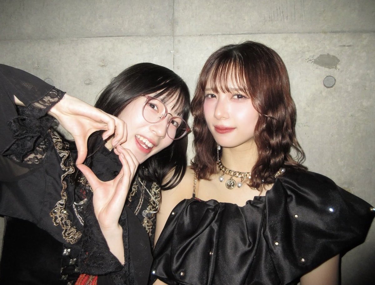 UEHARA_Haran's tweet photo. 「にいなも大きくなったら出ようね
そこに繋げられるように頑張ってくる」

泣いた
れいれい、ありがとう https://t.co/unTuotBejw