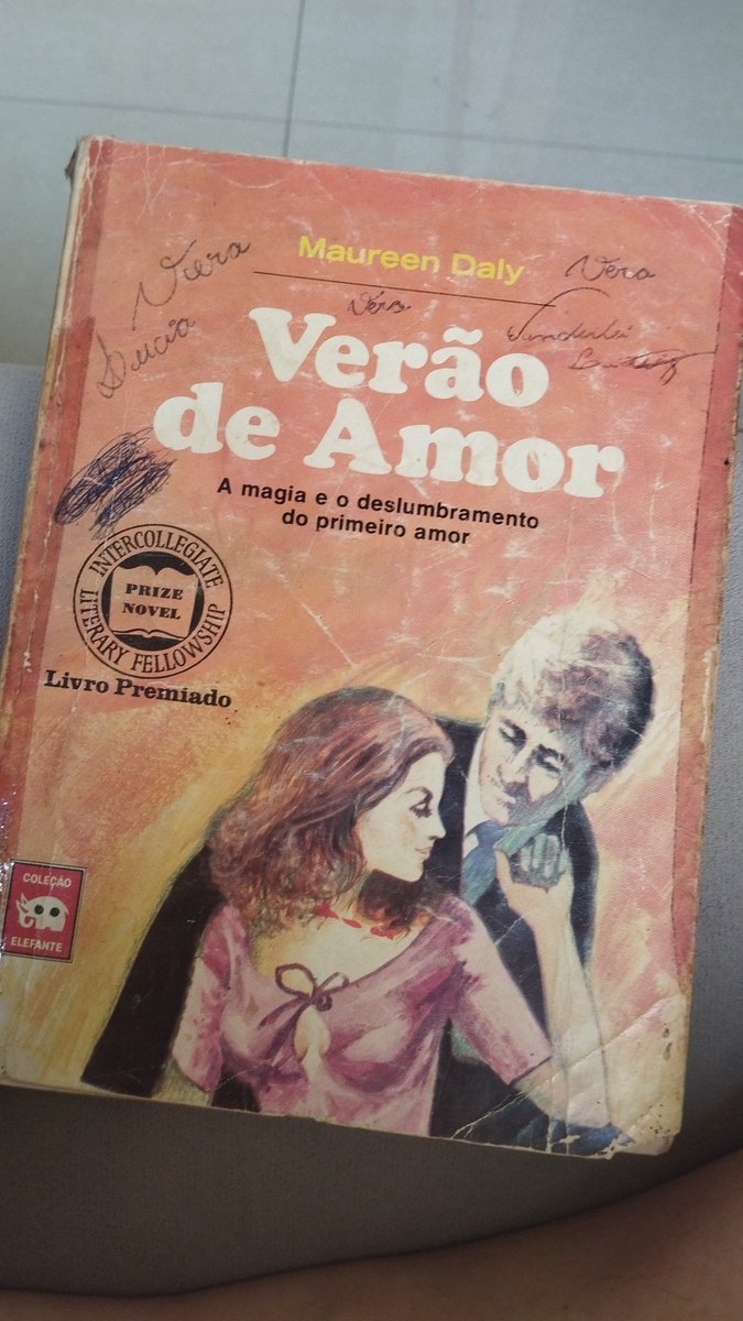 renzelmann_'s tweet photo. acabei de me lembrar que entre eles teve esse aqui, que era da minha mãe e ela me deu e agora vou precisar reler pq lembro que amei ele no auge dos meus 12 anos https://t.co/7dWJXS1uh9