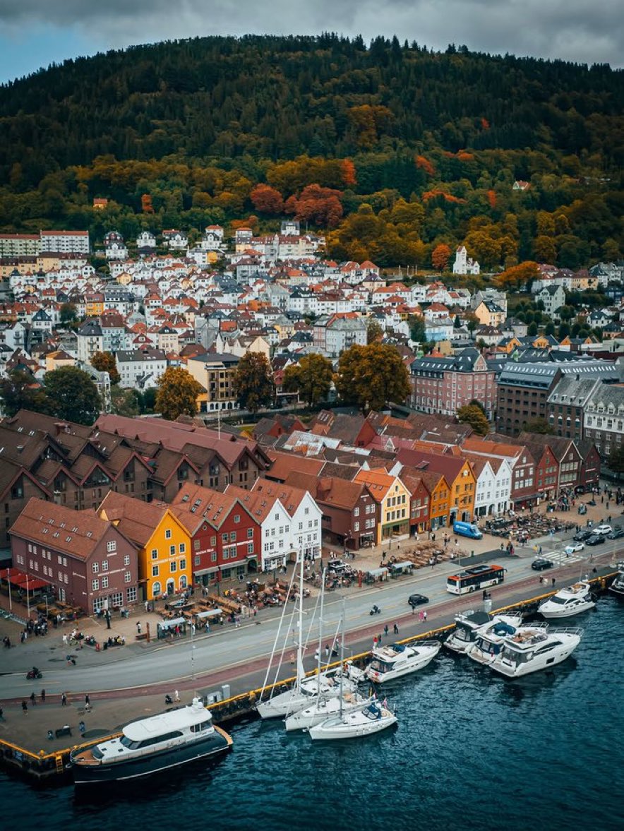 tek_sidhu's tweet photo. Bergen , Norway 🇳🇴 

GOOD 
EVENING 🙏 https://t.co/fces9UmxOC