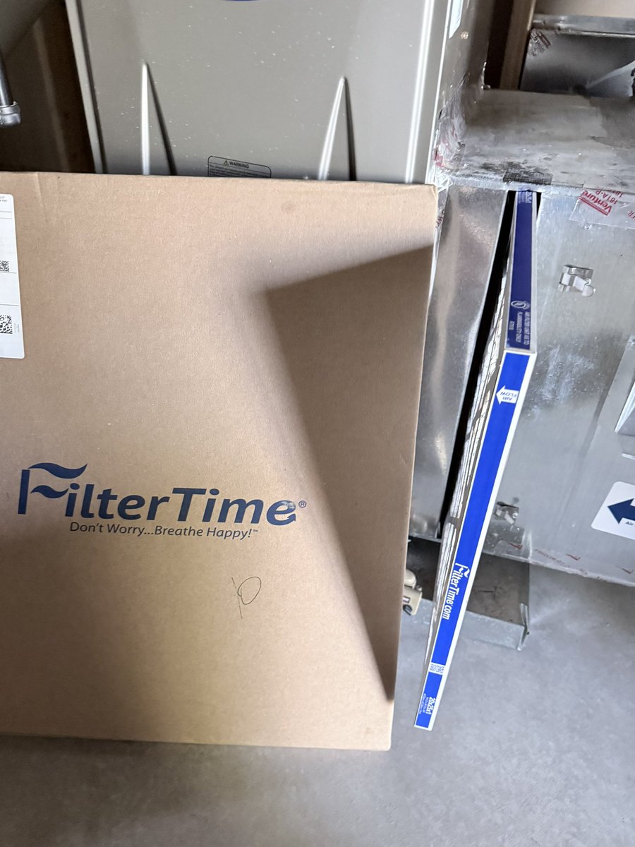 Racer12WH's tweet photo. @DaleJr @FilterTime nothing better than getting my filter then enjoying some @iRacing on my day off https://t.co/Zn63DivaFH