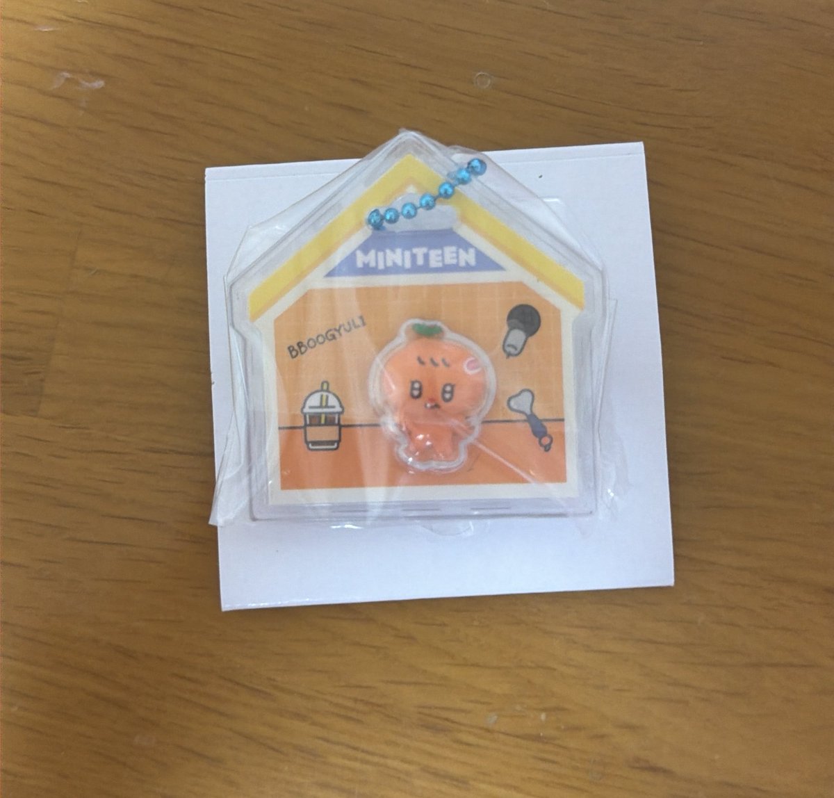 jiroyeoho_a's tweet photo. SEVENTEEN セブチ MINITEEN ミニティーン パッケージチャーム グミ 交換 

譲　スングァン

求　ホシ

郵送交換希望です📮
お心あたりのある方はお気軽にお声掛け下さい！ https://t.co/BNgiE49f1Q