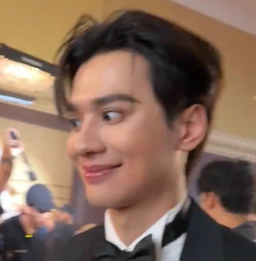 booluvbu's tweet photo. นั่นหะยิดหรอ 555555555555555 https://t.co/ASwvm9DZlr