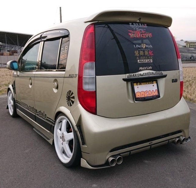 RRtwinare's tweet photo. イカツすぎてやばいでしょこれは流石に内装がホンモノすぎる https://t.co/2HxWyyvqLY