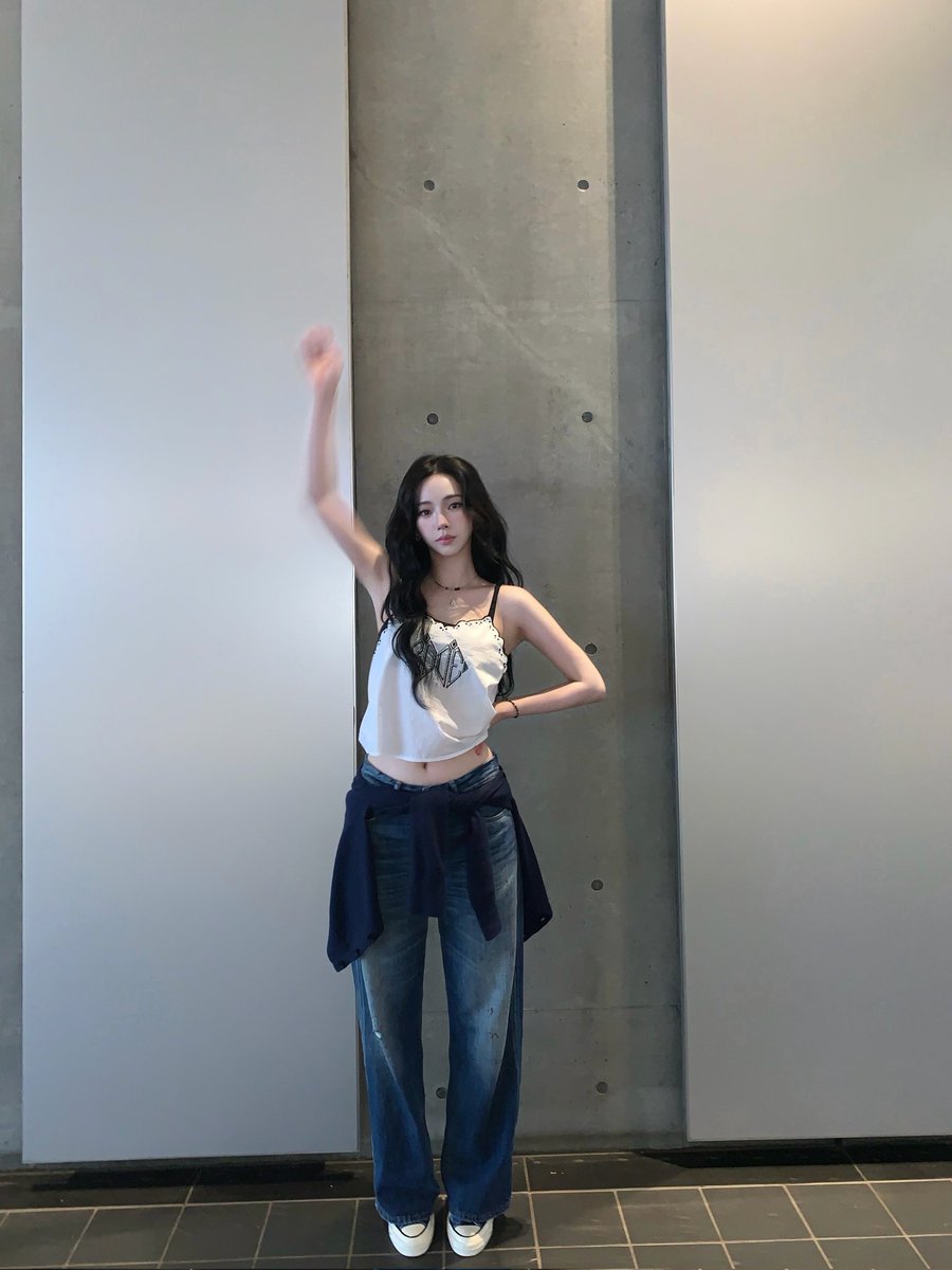 katarnabluuu's tweet photo. 💦🐳

#KARINA #카리나 https://t.co/0odRH8mrtq