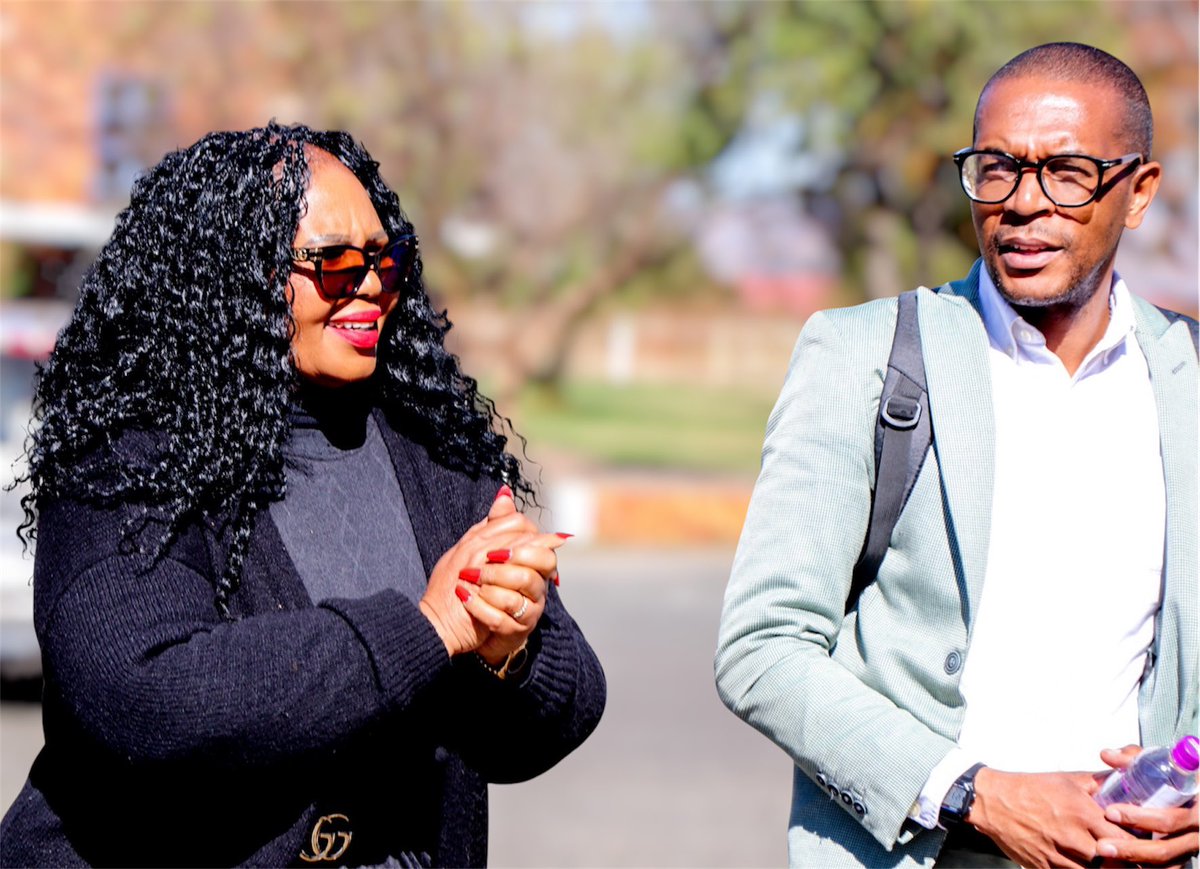 gpgSocDev's tweet photo. 📍MEC Nomantu Nkomo Ralehoko leads the #𝐈𝐧𝐭𝐞𝐠𝐫𝐚𝐭𝐞𝐝𝐒𝐞𝐫𝐯𝐢𝐜𝐞𝐃𝐞𝐥𝐨𝐯𝐞𝐫𝐲𝐁𝐥𝐢𝐭𝐳 at Don Mateman Hall at Eldorado Park. 

#IntegratedServiceDeliveryBlitz 
#ServiceDelivery
#EldoradoPark
#GautengSocialDevelopment 
#GrowingGautengTogether https://t.co/8qJWzAf3yv