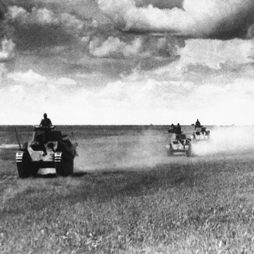 Tank_Archives's tweet photo. #OTD in 1939 the Japanese began a major offensive in the Battle of Khalkhin-Gol. The goal of the attack was to cross the river, take the Bain-Tsagan mountain, and use this favourable position to encircle and destroy Soviet and Mongolian troops. #tanks #history #WW2 #WWII https://t.co/xydbX34euU