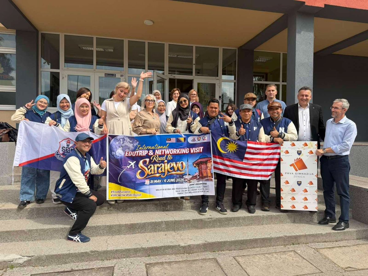 MYEmbSarajevo's tweet photo. Mr. Mohamad Shahril Rahmat visited the First Gymnasium in Zenica for International Edutrip &amp; Networking Visit Programme organised by the Malaysia–Bosnia and Herzegovina Business Council (MBBC). https://t.co/KcMj3B49zA
