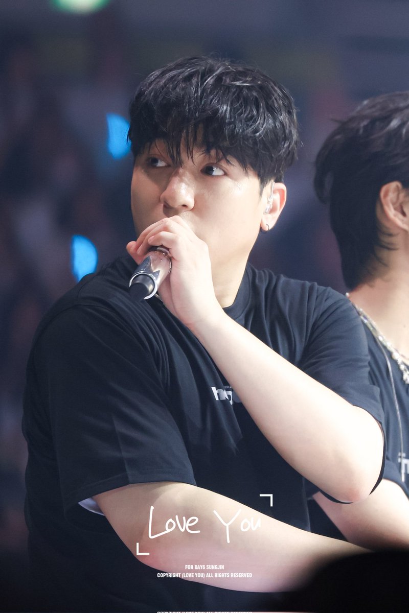 love_u_116's tweet photo. 260703 #성진 #DAY6 #SUNGJIN
두-툼 https://t.co/LZopO91KZL