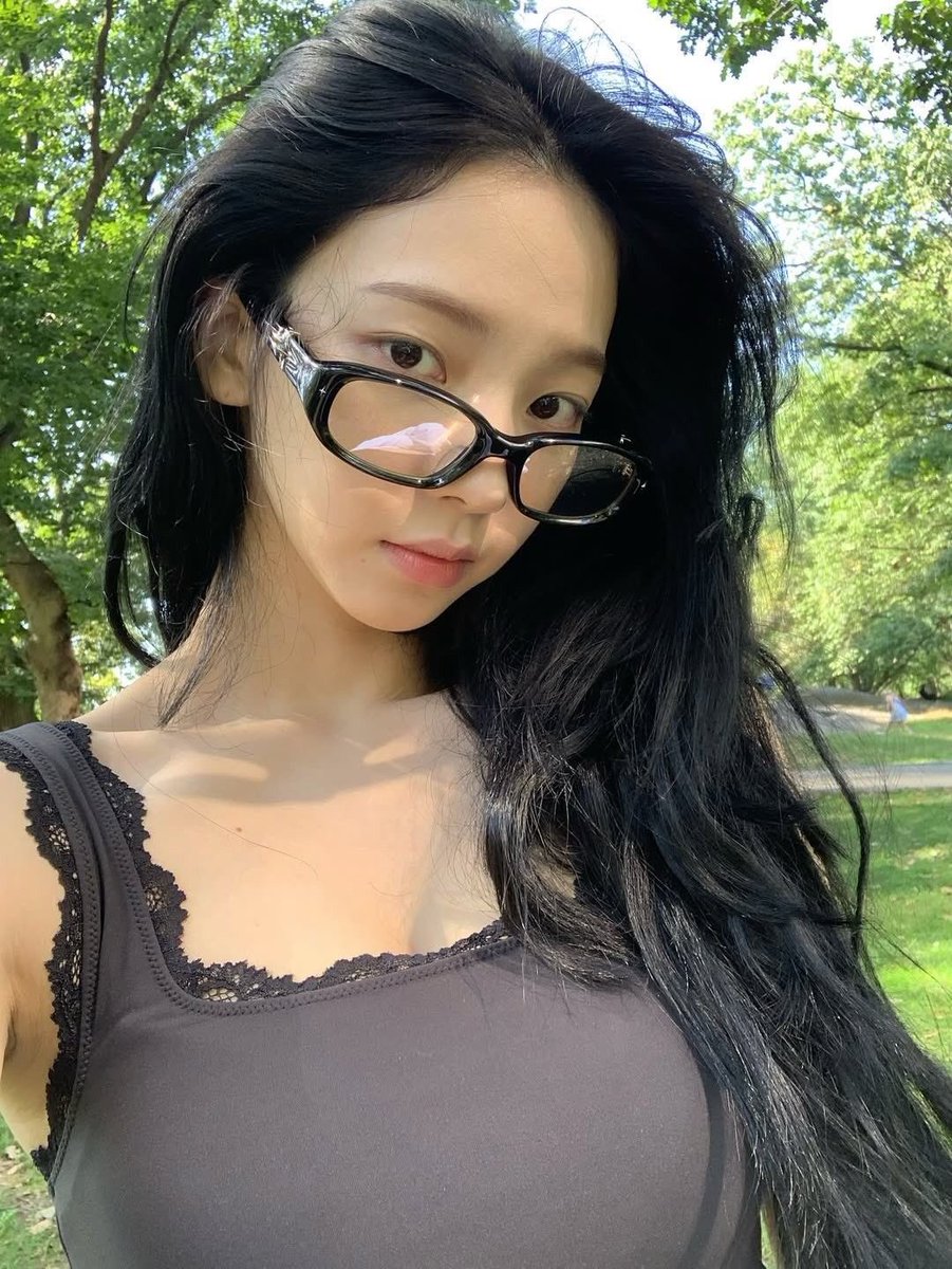 ZestKARINA's tweet photo. Telat sejam lebih dikit gapapa kan? https://t.co/MgKWIuegc9