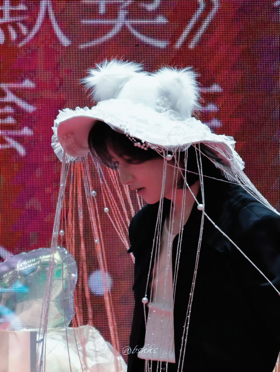 KandybearryNR's tweet photo. 헐 천사 아냐?🧚🏻🪽

https://t.co/eTFG60MEfO https://t.co/vya12Mr8qK