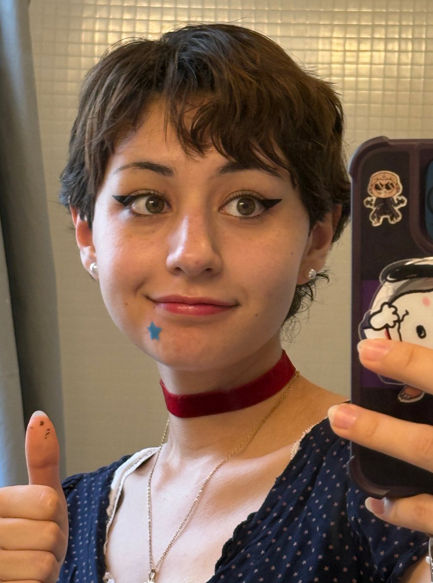 MimiDoesCosplay's tweet photo. Yyeerrrr

   One day at a time 💪 https://t.co/ubM2jpmzNI
