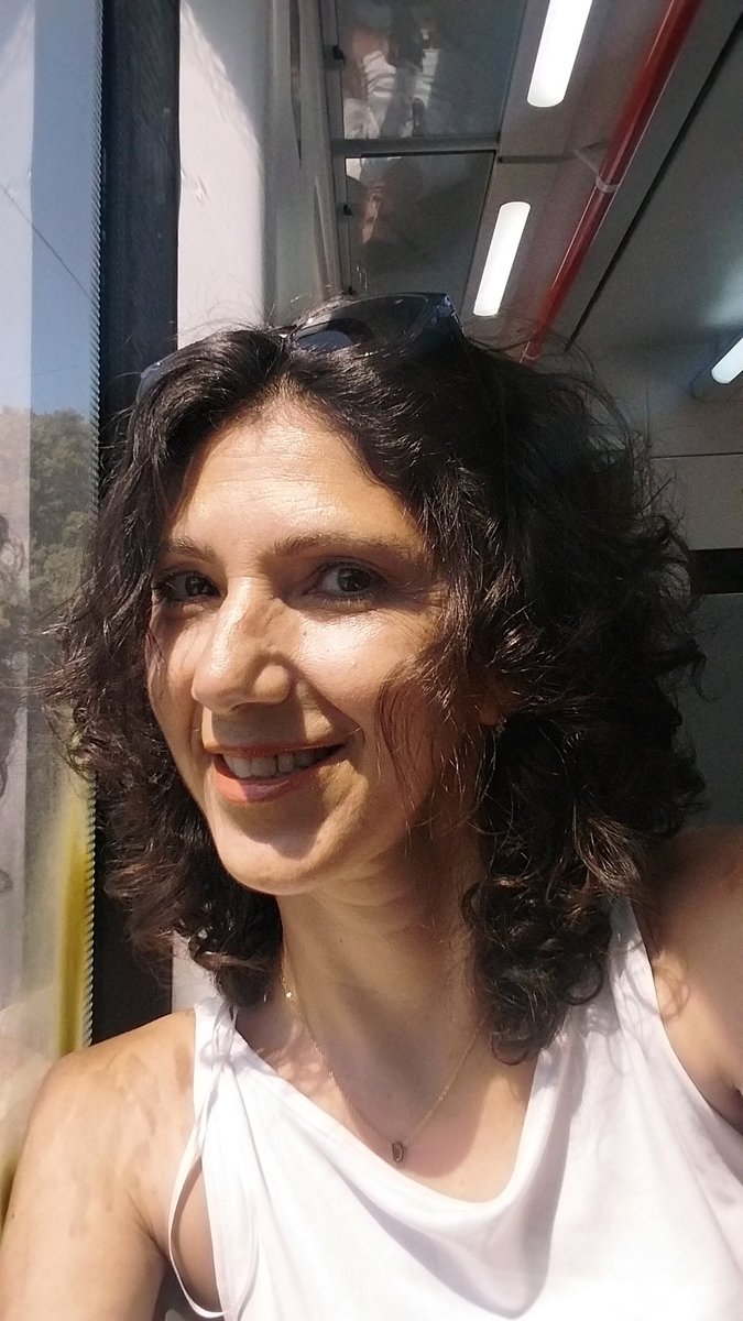 dunkaperra's tweet photo. Así sintiendo el sol en la cara, mirando lo que pasó y con muchas ganas de seguir. Sintiendo seguridad y fortaleza.  Creyendo en mi y en lo que voy a lograr.  Haciendo para lograrlo . Fuerte , Amada , Segura,
Así te quiero Lady !!! https://t.co/G1pgUcxSMj