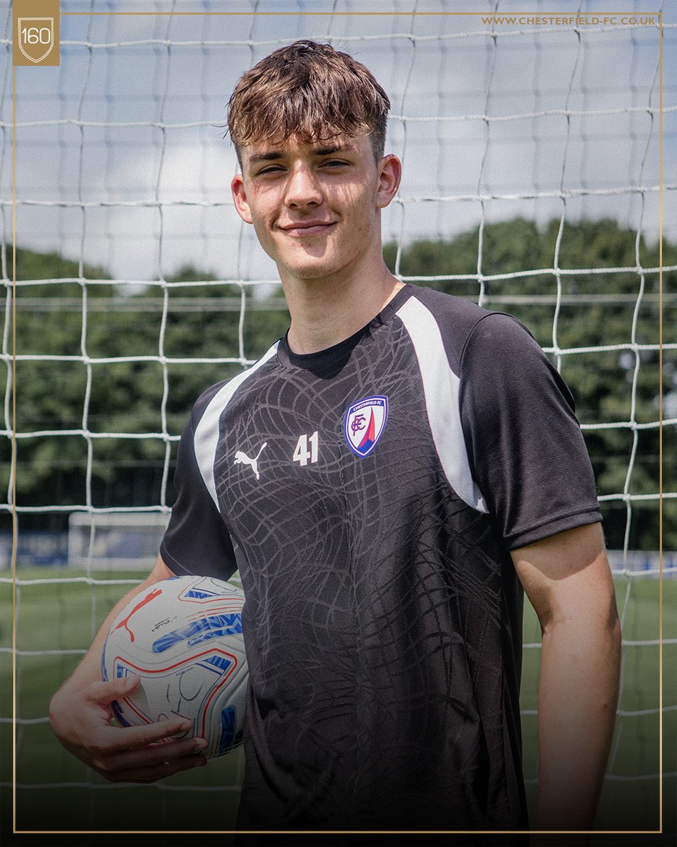 ChesterfieldFC's tweet photo. 📝💙 We are pleased to officially confirm that Maltese forward Gunner Elliott has signed an improved contract with the Spireites for the 2026/27 season!

Read more 👉 https://t.co/Pl6t7Ro0dE

Subject to relevant approvals.

#Spireites https://t.co/bKKqAbvhTq