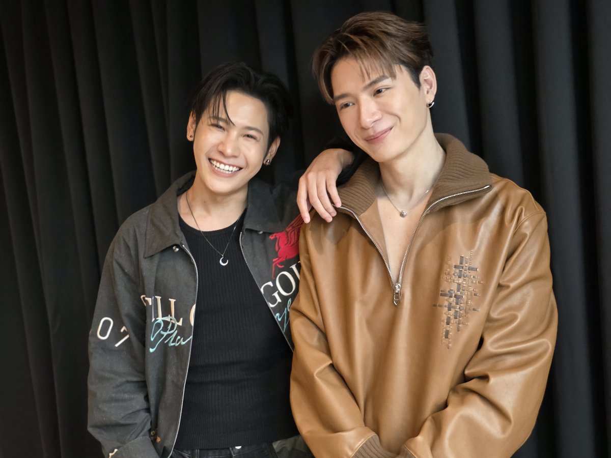 fonza_FN1211's tweet photo. มวลอะไรเนี่ย???
บัตร Sold Out 1 ชม. เธอเจอชั้นแน่พีรวาสสสสสสส 

#SOTUS10thYearConcert
#KristSingto #คริสสิงโต https://t.co/scfijhcrkl