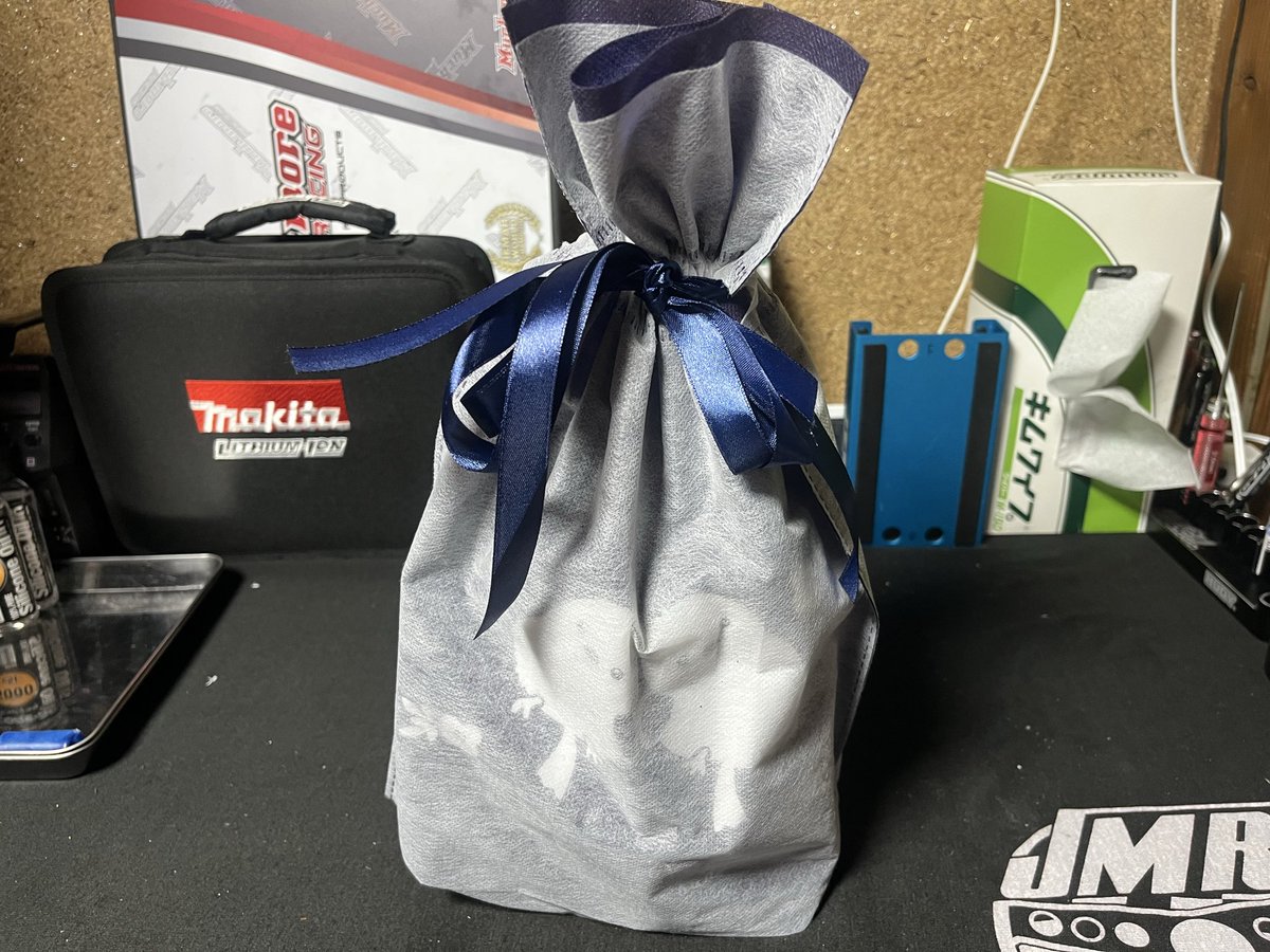 Arutuhaimu's tweet photo. 友人からAメイン祝いをいたました〜

もちろん酒です🥃 https://t.co/DGCyhXeTAk