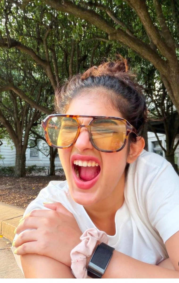 MPremalatha4u's tweet photo. Amrutha Chowdary USA vibes, endless smiles, and unforgettable memories. πΊπΈβ¨ Amrutha Chowdary is making the most of her vacation, one beautiful moment at a time! #AmruthaChowdary #USAVacation #TravelDiaries https://t.co/g4IlL2As72