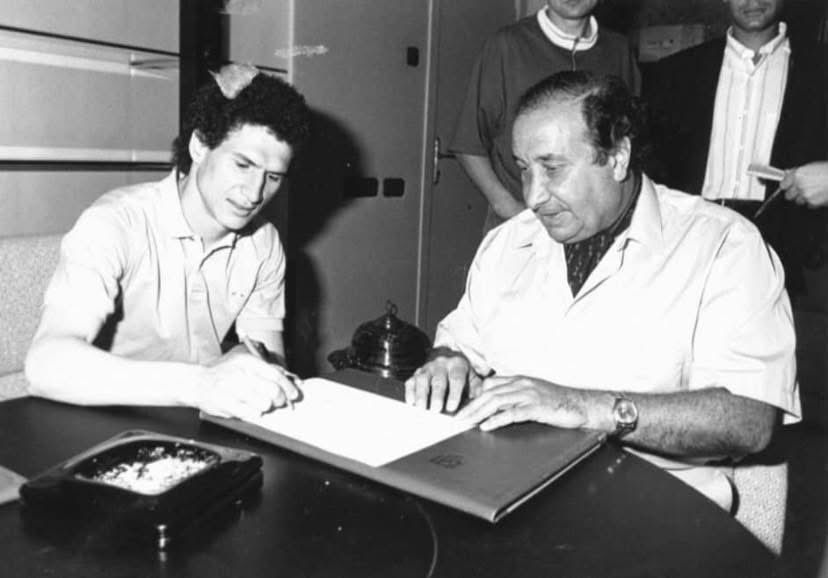 olympia_vintage's tweet photo. Baltazar Maria de Morais &amp; Jesús Gil, 1988.
#Atleti https://t.co/rraExOwPin