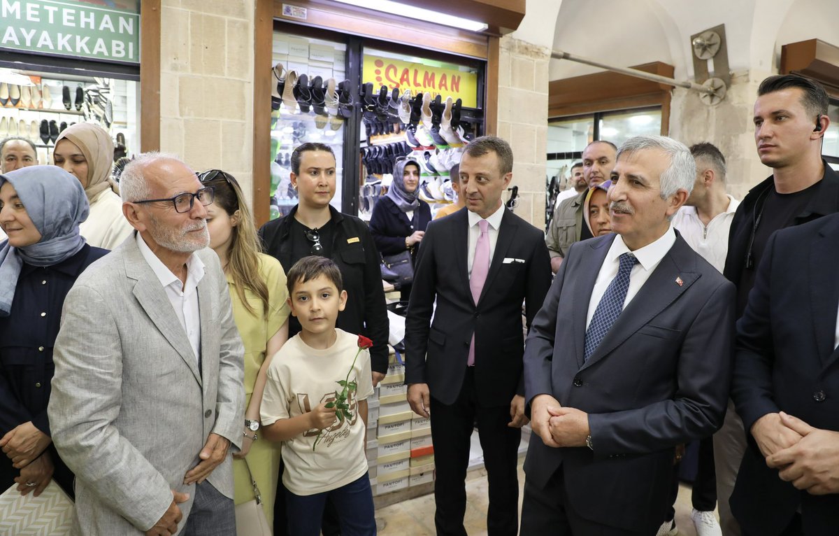 DulkadirogluTC's tweet photo. Kahramanmaraş Valimiz Sayın Mükerrem Ünlüer, TBMM Tarım, Orman ve Köyişleri Komisyonu Başkanı Sayın Prof. Dr. Sayın Vahit Kirişci, Kahramanmaraş Milletvekili Sayın İrfan Karatutlu, Dulkadiroğlu Kaymakamımız Sayın Hicabi Aytemür ve il protokolümüz, https://t.co/QkJejUlm34