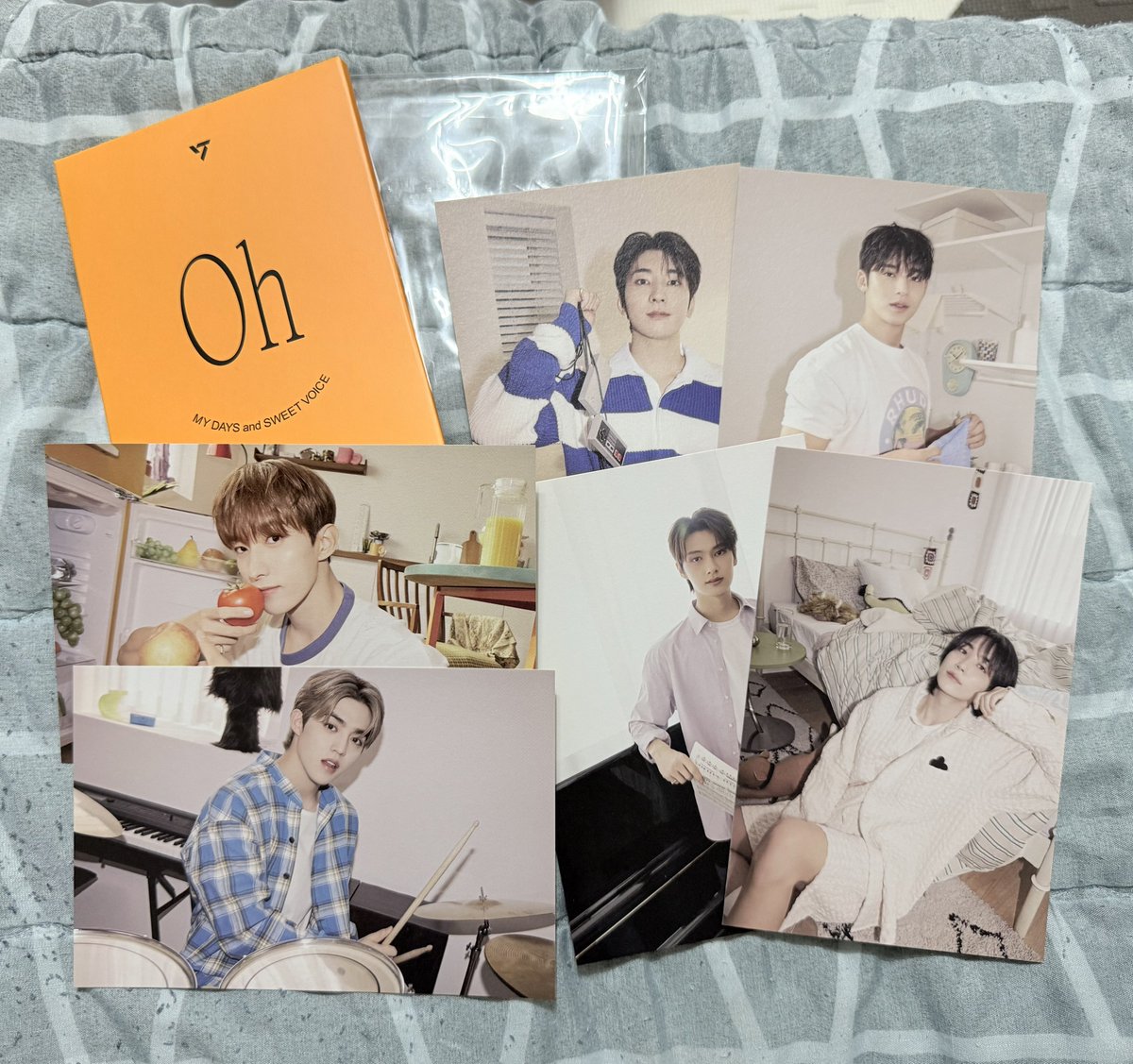 yaadoo116's tweet photo. 세븐틴 포토북 특전 세트 양도

3장 세트 0.6
4장 세트 0.8
6장 세트 1.2

반택/끼택 + 0.2 | 택배 + 0.4

https://t.co/TC27PUWxqj

세븐틴  마에스트로 이즈위 특전 포카 양도 헤븐이즈위 서명호 포카양도 에스쿱스 정한 조슈아 문준휘 호시 원우 민규 앙콘 일본 https://t.co/qaEhVbYPZr