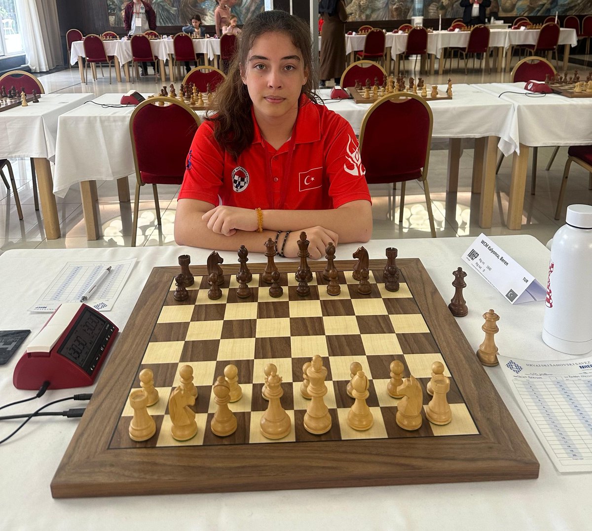 GkvKurumsal's tweet photo. Millî sporcumuz WFM (Kadın FIDE Ustası) Beren Kalyoncu, Özbekistan'ın Semerkant şehrinde düzenlenecek olan 2026 Dünya Satranç Olimpiyatı’nda ülkemizi temsil edecek A Millî Takım kadrosuna seçilmiştir. https://t.co/5R9c7unnyK