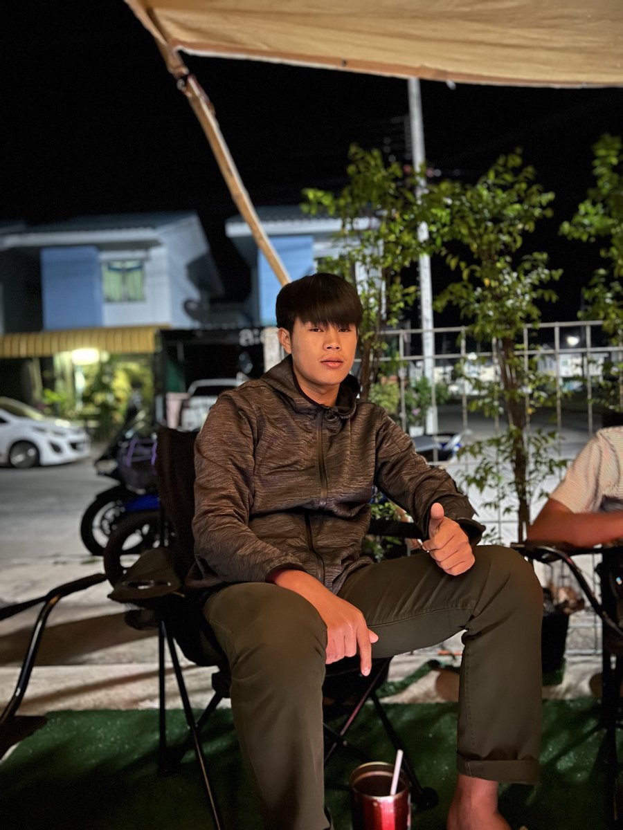 men_e9's tweet photo. บรรยากาศเเบบนี้ อยากบีบสกุชชี่350cc กะเขามั้ง😂☺️
#ศรีสะเกษ https://t.co/xcGfOD1kME