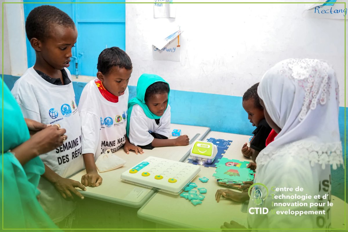 DjiboutiTechHub's tweet photo. 🚀Le CTID aux côtés de l'#ONARS pour la 2ᵉ Semaine Nationale des Réfugiés à #Djibouti
◼️Au programme:
🤝 Dialogue communautaire à #HollHoll pour la #CohésionSociale
🤖#AteliersDuFutur à #AliAddeh: #STEM, #Robotique et #Innovation pour les jeunes #réfugiés et communautés hôtes https://t.co/5NPHijcqXD