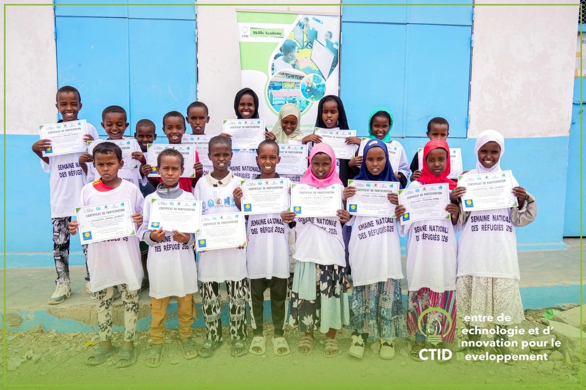 DjiboutiTechHub's tweet photo. 🚀Le CTID aux côtés de l'#ONARS pour la 2ᵉ Semaine Nationale des Réfugiés à #Djibouti
◼️Au programme:
🤝 Dialogue communautaire à #HollHoll pour la #CohésionSociale
🤖#AteliersDuFutur à #AliAddeh: #STEM, #Robotique et #Innovation pour les jeunes #réfugiés et communautés hôtes https://t.co/5NPHijcqXD