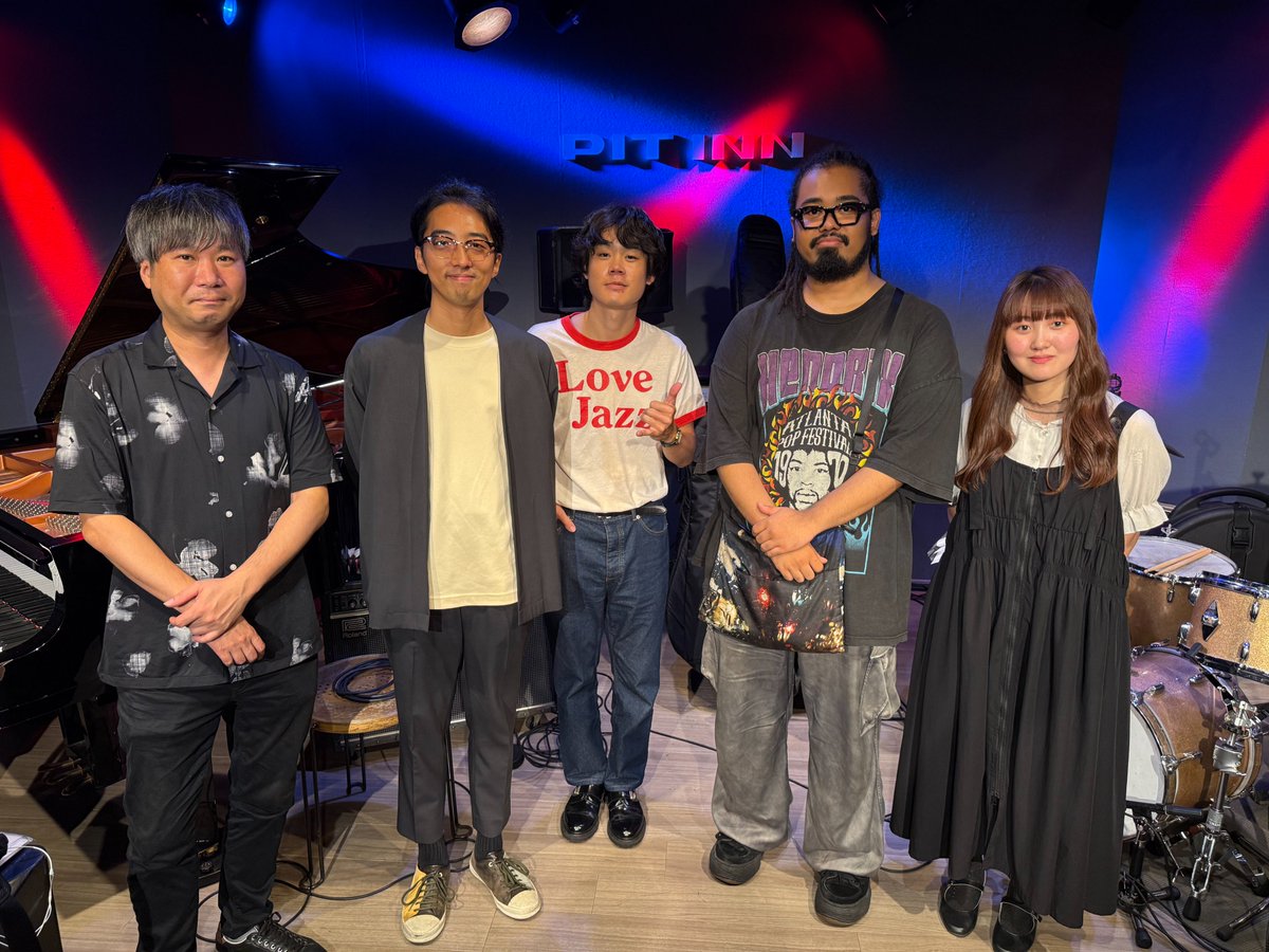 pit_inn_'s tweet photo. 今夜の演奏は、
中村海斗 Quintetでした！
中村海斗さん、佐々木梨子さん、馬場孝喜さん、布施音人さん、高橋陸さん、お疲れ様でした。

お越し頂きましたお客様、ありがとうございました！ https://t.co/FVQxEi9uHs