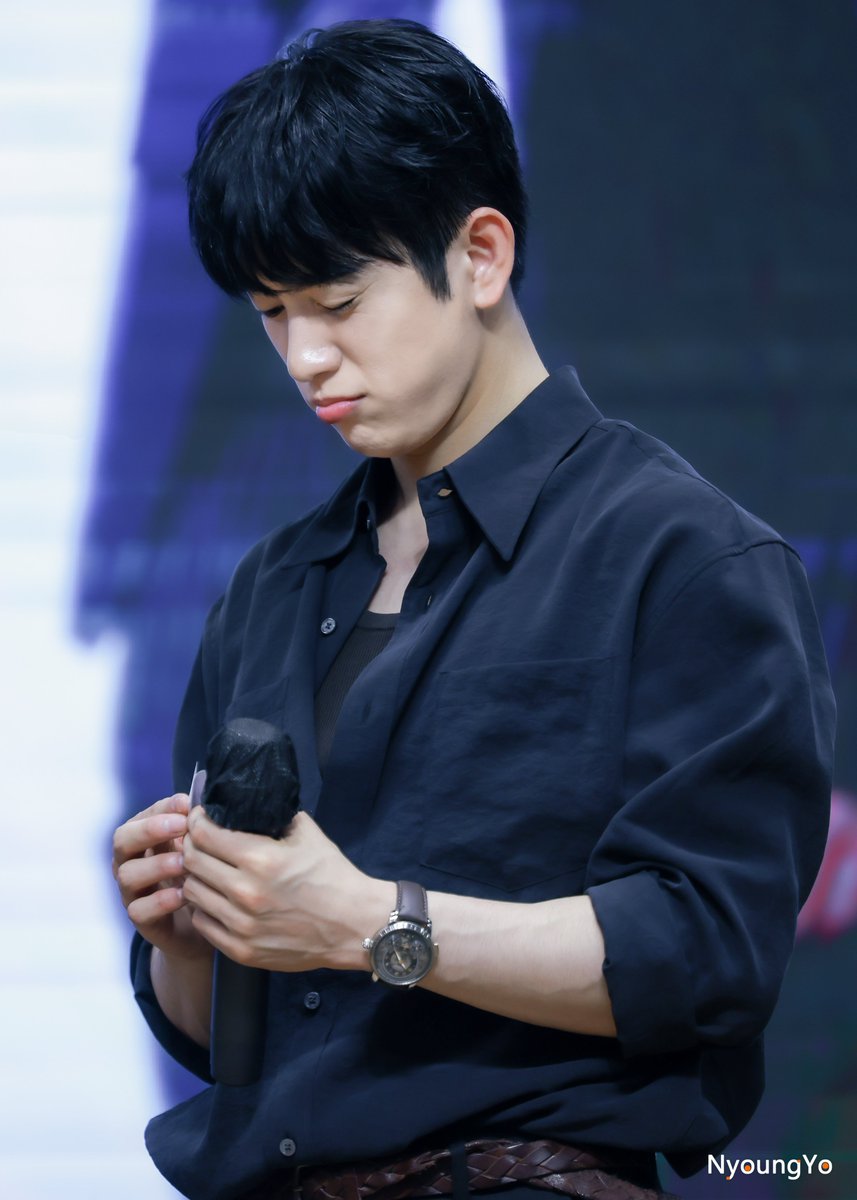 nyoungyo0922's tweet photo. 귀여워😉

굿나잇~

@JINYOUNG #박진영 #진영 #JINYOUNG https://t.co/lf7XRYc9Ym