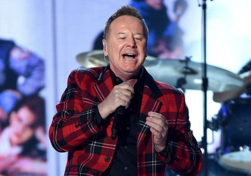 TheExtremeMusi1's tweet photo. #HappyBirthday to Simple Minds' Jim Kerr (67)
their top 10 songs are:

10. I Travel
9. Love Song
8. Sanctify Yourself
7. Waterfront
6. Glittering Prize
5. Big Sleep
4. Promised You a Miracle
3. Belfast Child
2. Alive &amp; Kicking
1. Don't You (Forget About Me) https://t.co/p5YxMhny4H