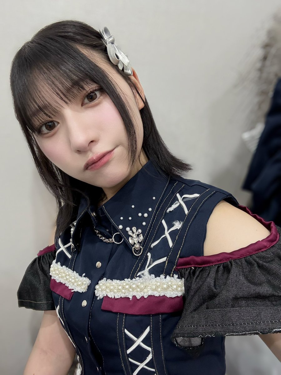 hayasaka_mr's tweet photo. 横浜ビブレ~野外！
出会ってくれた皆様ほんとうにありがとう
少しでも気になってくれた方は
0825にワンマンライブあるから
是非是非に来て欲しい🥹絶対もっと好きにさせるよぅ~~

ななえちゃんおやすみで寂しかったですが
更に最強の完全体も見に来てね🧡 https://t.co/5w04O77JYf