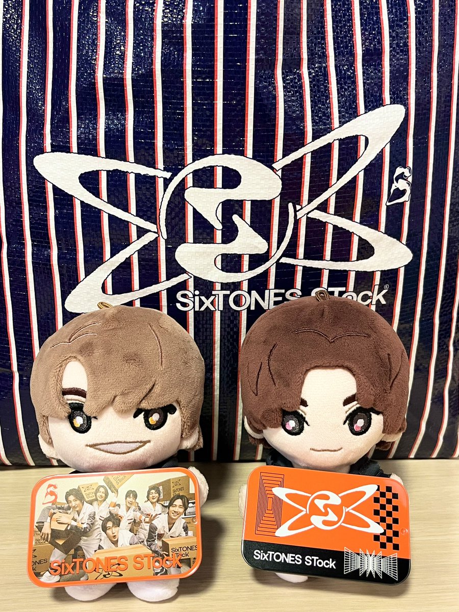 sarist51's tweet photo. これからの方、多少のネタバレしても体験レポ見た方が心残りなく楽しめると思う！

私も情報を共有(ネタバレ含む)📷ALTへ
①枚目 全体
②枚目 私の場合(箱推し、同行者有、所要時間)
③枚目 メンバーQRの場所

めっちゃ楽しい40分間ミッションをクリアしてる感じ 笑

#SixTONES_STock https://t.co/IqO7GHlSAK