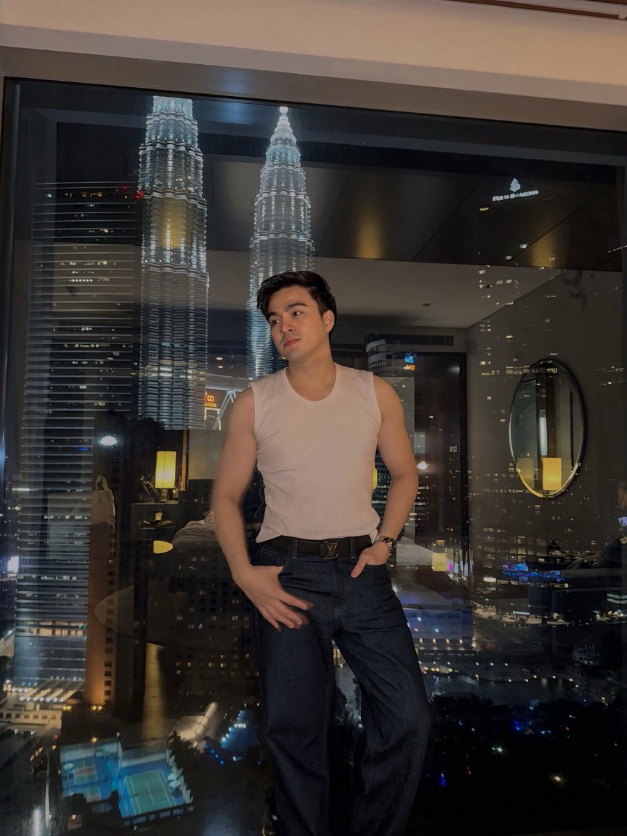 rickyshandys's tweet photo. #grandhyatt #kualalumpur https://t.co/ZYU33ldk8V