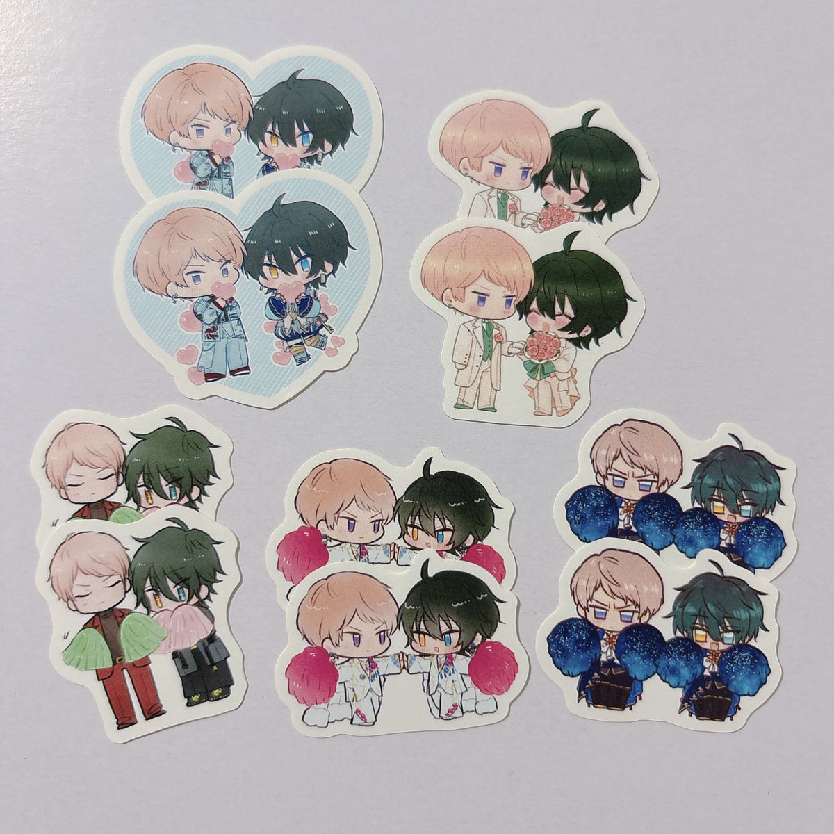 warabimochi_21's tweet photo. 宗みか再録集セットや各種グッズの通販を開始しました🛍️

すべて匿名配送です！発送は火曜日頃を予定しています🌟
お気軽にご利用ください✧︎*。
#連星のメヌエット 

▶︎通販ページ
https://t.co/nQwlf6q2H5 https://t.co/72cZHcvlYj