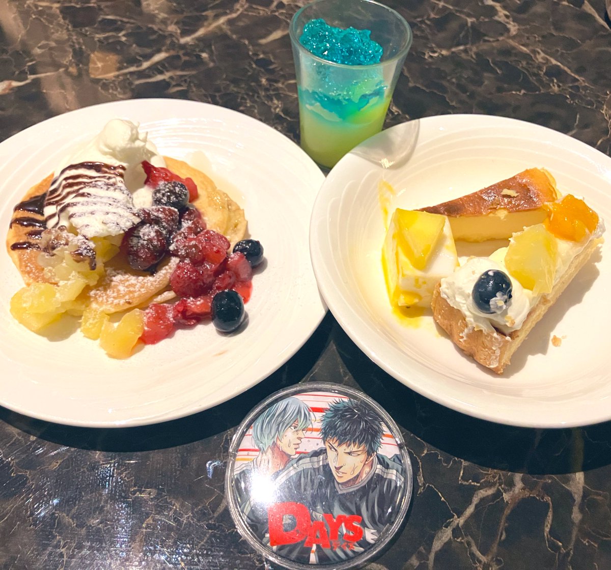 73suiren73's tweet photo. 7/3は水臼の日！💙🩵

ちょうどハワイアンなビュッフェに来ていたので、ハワイアンなスイーツでお祝いしてきました😆✨ https://t.co/NksWSHXnau