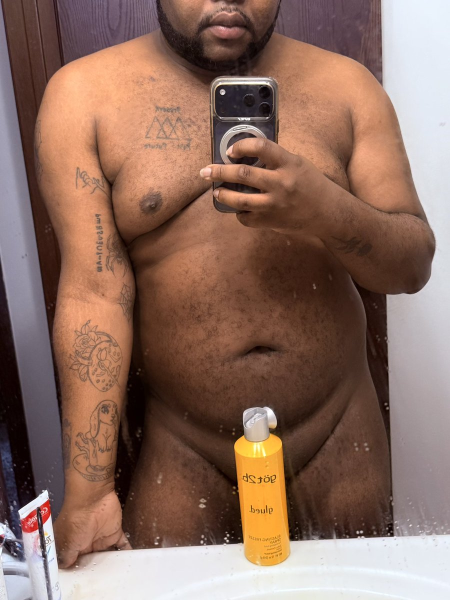 johnnny_xo's tweet photo. Hapyy fat boy friday! 🧸🧸 https://t.co/pCAZ58GK7m