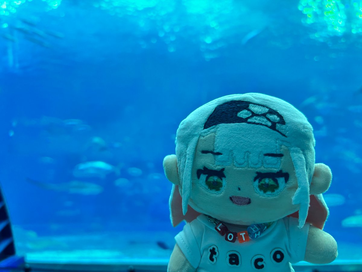 Lothar@VRChat tweet media