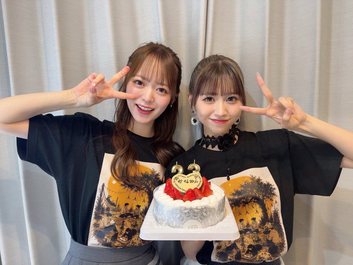 rei_1025_48's tweet photo. 「望月花南バースデーイベント2026 陽だまり」ゲストで呼んでいただきました！
快く迎えてくださったかなみのファンの皆さん、
来てくださった皆さんありがとうございました😊🤍

当日にお祝いすることができて
大親友と同じステー��に立てて踊れて
本当に嬉しく楽しい日でした😊
お誕生日おめでとう🥳 https://t.co/7etflUuZAS