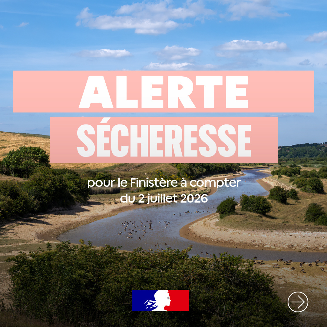 Prefet29's tweet photo. #Sécheresse | ⚠ Le département du Finistère placé en « alerte sécheresse »

Les faibles cumuls de pluie des derniers mois aggravés par les épisodes de canicule et les fortes chaleurs annoncées, entraînent une baisse rapide des cours d’eau et des nappes phréatiques.

💦 Pour préserver l’alimentation en eau potable et les milieux naturels, le préfet du Finistère a décidé de placer l’ensemble du département en état d’alerte sécheresse à compter du 2 juillet 2026. Cette décision vise à préserver durablement la ressource en eau, à garantir l’alimentation en eau potable et à protéger les milieux naturels.

➡ Des restrictions d’usage de l’eau entrent ainsi en vigueur et concernent notamment :
▪ l’arrosage des jardins, espaces verts et terrains de sport ;
▪ le remplissage et la vidange des piscines privées ;
▪ le nettoyage des façades, terrasses, véhicules et bateaux ;
▪ l’alimentation des fontaines d’agrément et des douches de plage ;
▪ certains usages agricoles et industriels. 

ℹ Retrouvez l’intégralité des mesures sur : https://t.co/lqrhKxiEpF ou https://t.co/Y06vjMA8KM